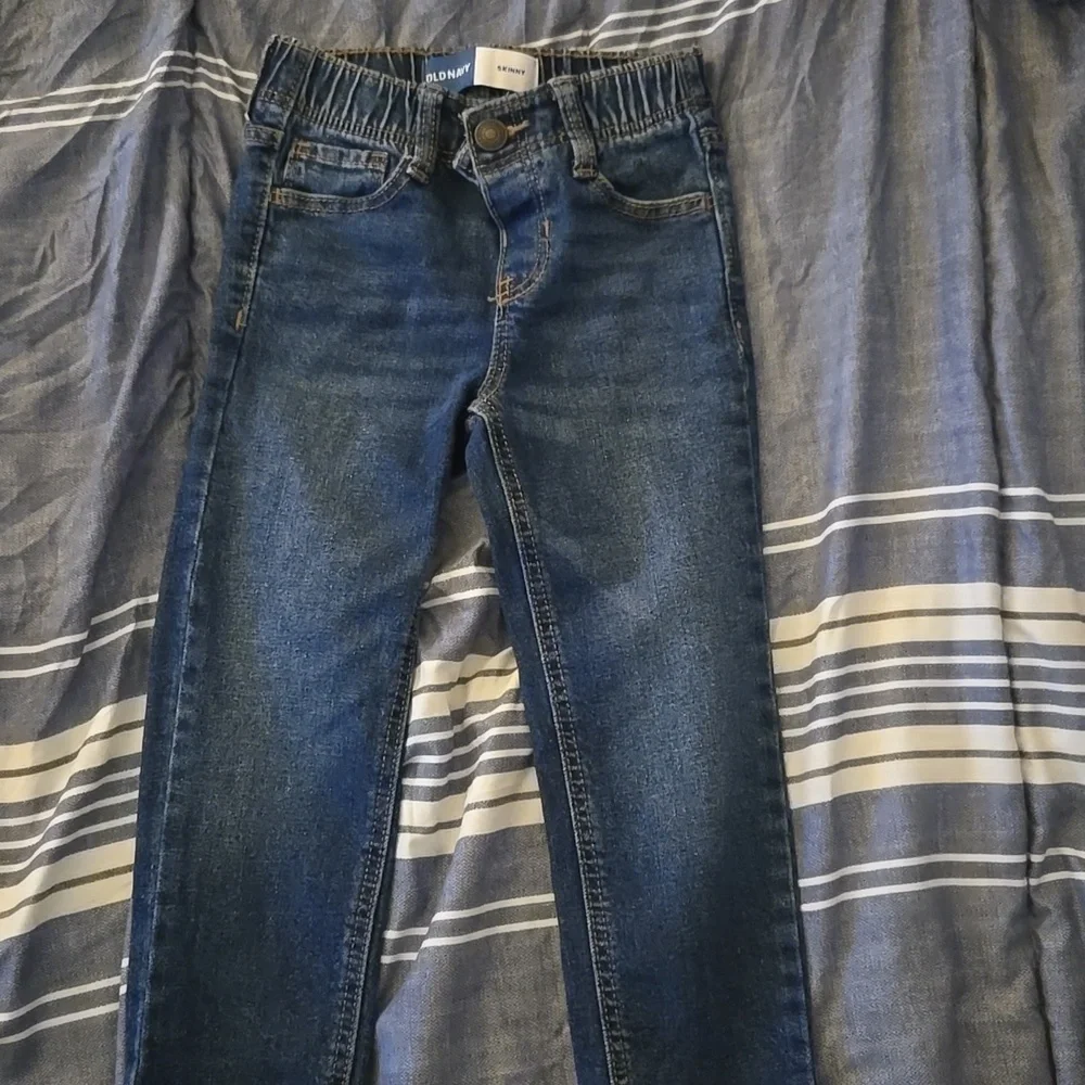 Old Navy Toddler Classic Blue Denim Set - Picture 4 of 7